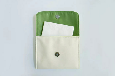 精致簡(jiǎn)潔的便攜包