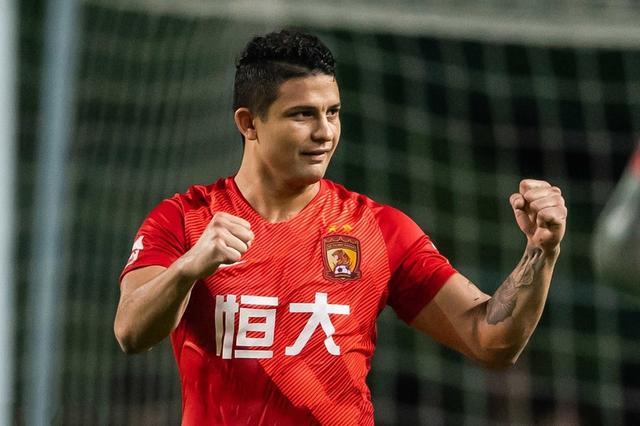 埃爾克森入選國足 埃神辦完入籍手續中文名“艾吉森”